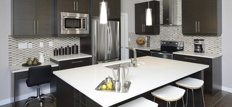The Ultimate Guide to Choosing High-Quality Wood Kitchen Cabinets for Your Home